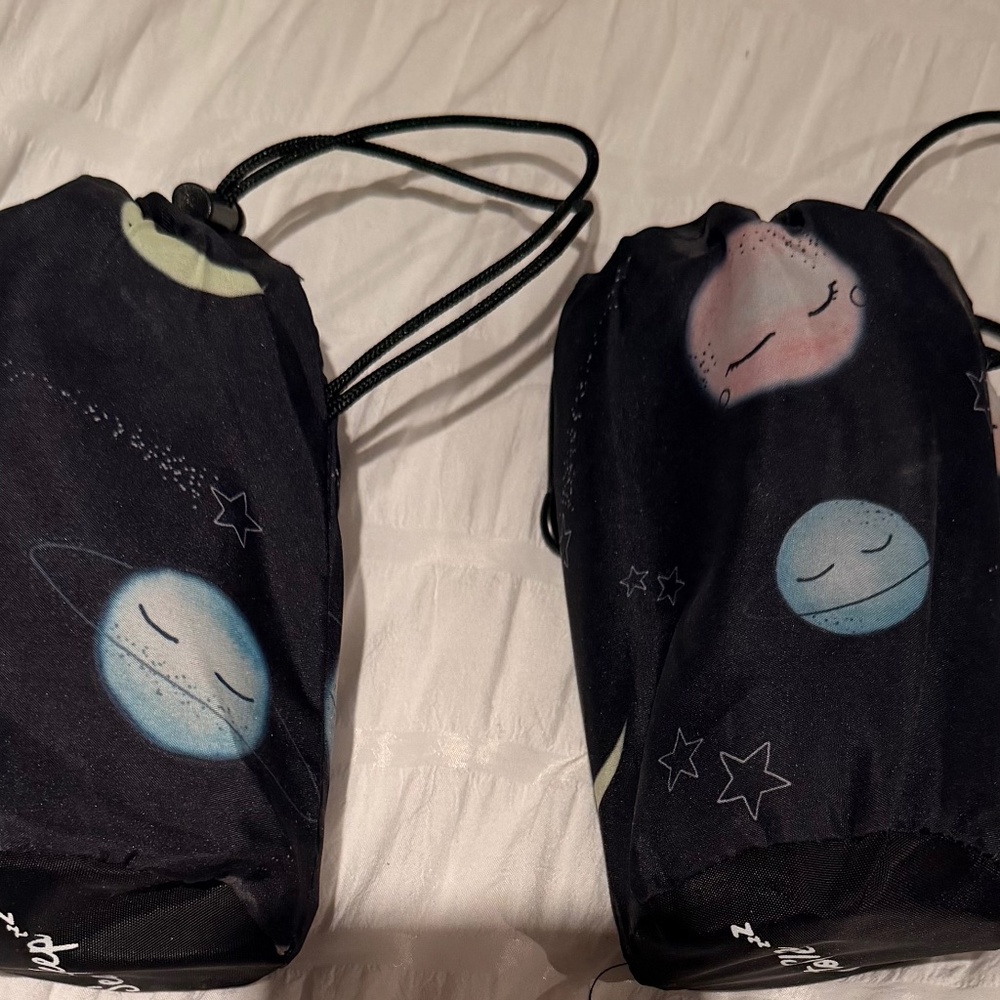 SPACE ADVENTURE Travel Nest® Inflatable Cushion